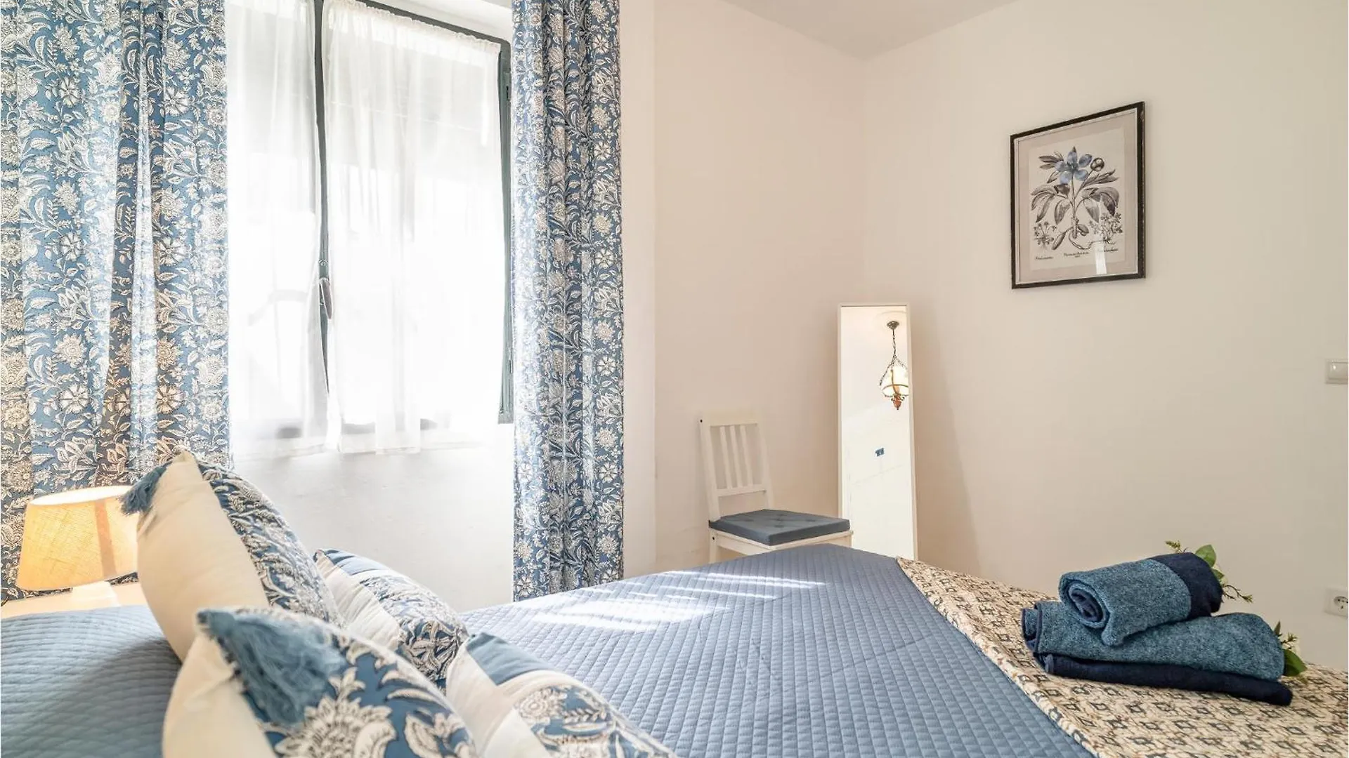 Amazing Apartment In Carmona With Wifi 0*, Carmona (Seville) Spain